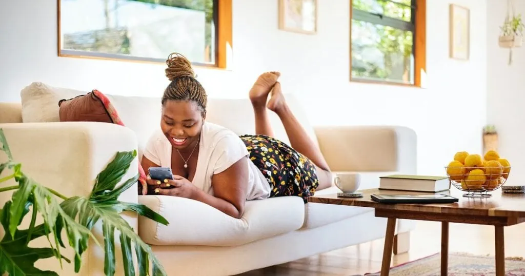 Downloaded HER? We have the best dating profile examples to help you get more queer matches
