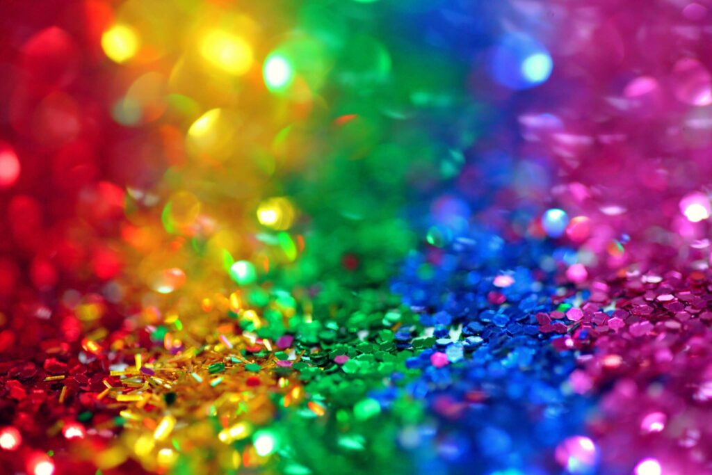 HER ชวนทำความรู้จัก ‘คำศัพท์ทางเพศ’ ของ LGBTQ+ ที่ไม่ได้มีแค่ รุก รับ หรือ ทู-เวย์