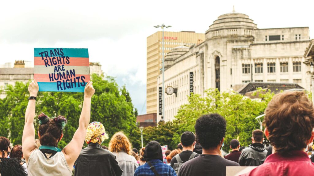 HER User Data Shows That Trans Users Face Significant Challenges on Dating Apps