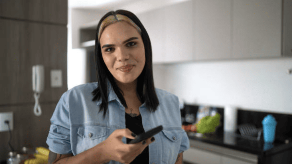 When words aren’t enough, text like a pro with these awesome trans gifs!