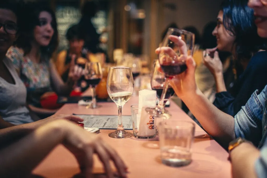 Calling all lesbians in Las Vegas! Here are the LGBT bars, clubs, and events to check out