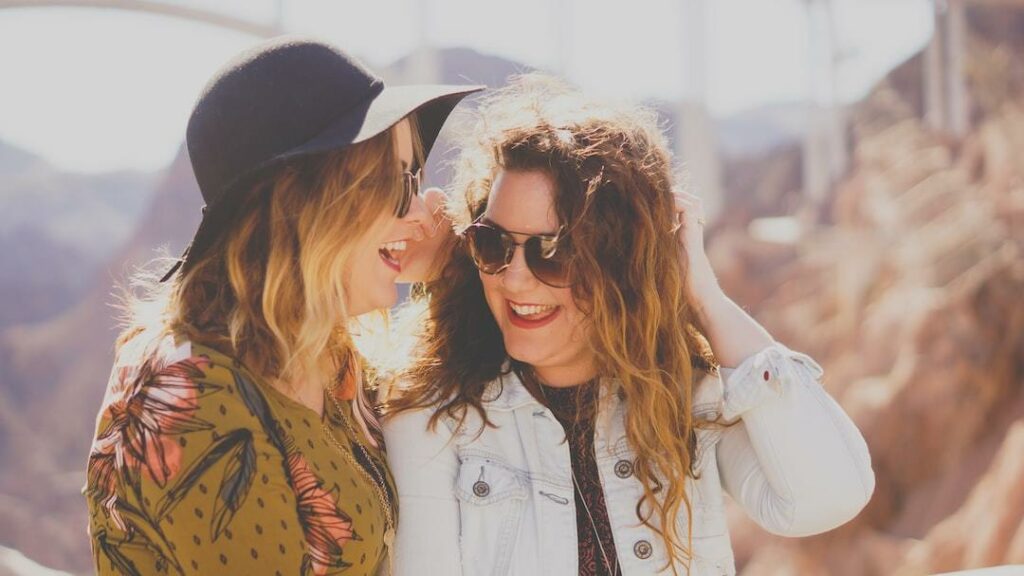 Spotting Dating Green Flags for Sapphic Relationship Success