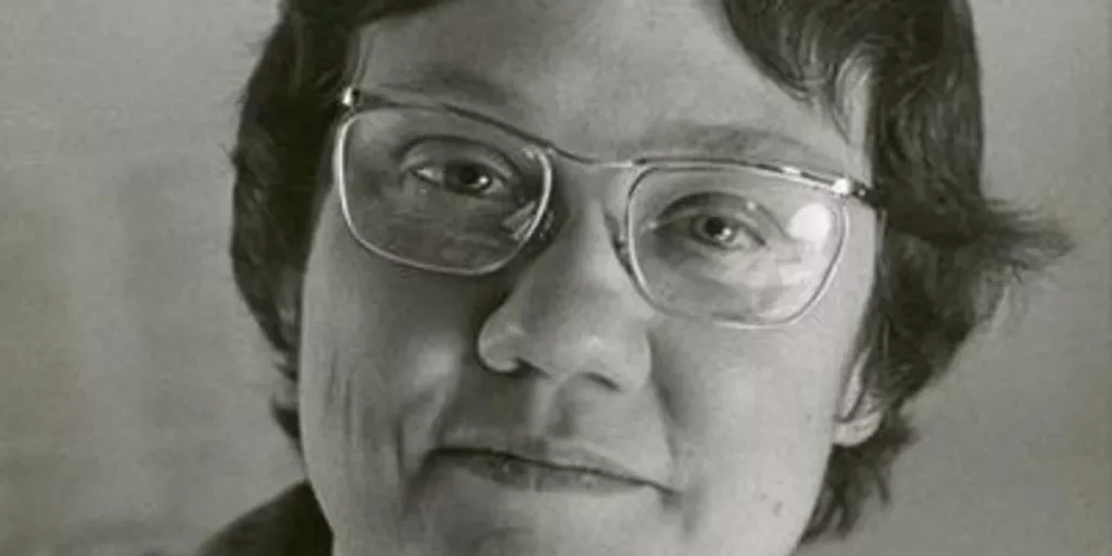 Barbara Gittings looking at a cemera and wearing glasses