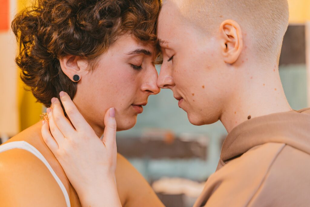 8 Common misconceptions about dating bisexual women, debunked