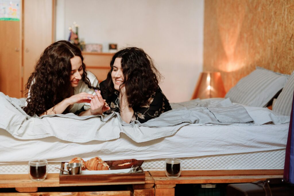 10 Easy Ways Lesbian Couples Talk About What They Love During Sex