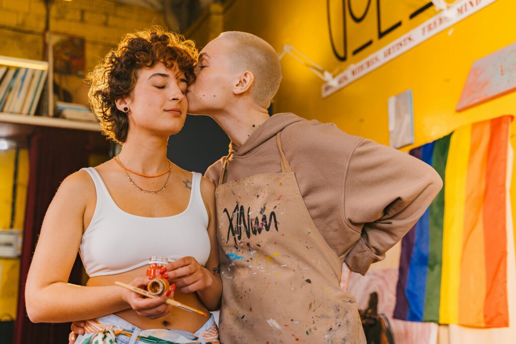 8 Green Flags When Dating As a Trans Woman