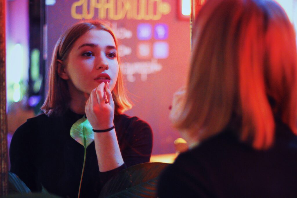 Top 10 Things to Expect on Your First Sapphic Date