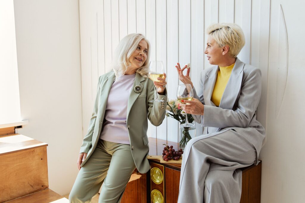 How to Find Older Lesbian Women: 7 Ways to Connect